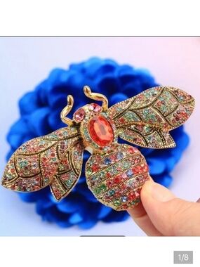 🆕️🐝 RHINESTONE ENCRUSTED BUMBLE BEE - ORANGE🐝